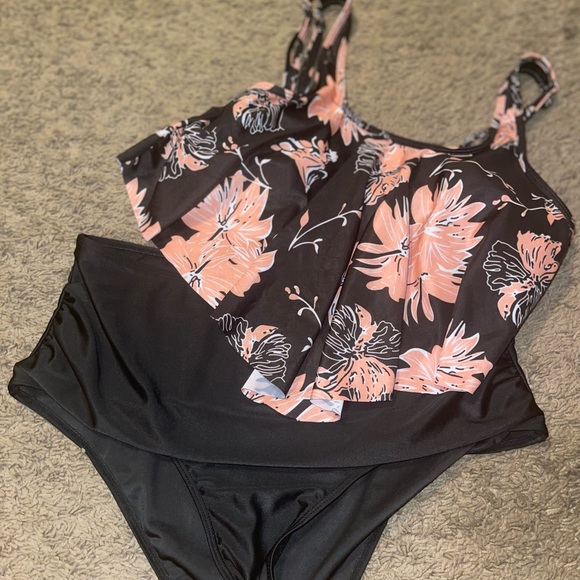 Swim Suit Time ☀️ - Picture 6 of 6